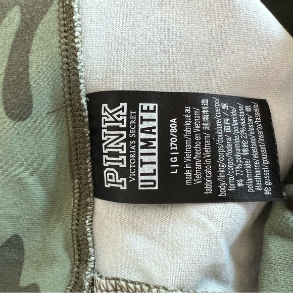 PINK Ultimate Camo Leggings - Picture 2 of 3